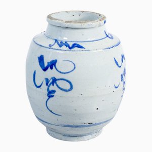 Bemalte und glasierte Keramikvase