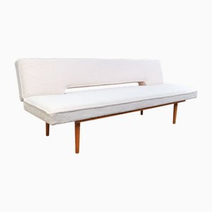 Sofá cama vintage de Miroslav Navratil, años 60