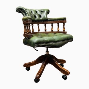 Chesterfield Captain Chair in Grün