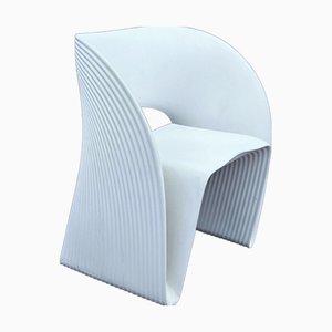 Sedia Raviolo bianca di Ron Arad per Magis of Italy