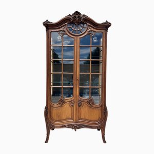 Vitrine Style Louis XV en Noyer