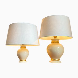 Französische Vintage Tischlampen aus Elfenbein / Goldfarbener Keramik von Maison Le Dauphin, 1970er, 2er Set