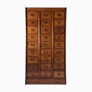 Chest of Drawers in Oak
