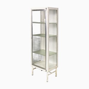 Weiße italienische Mid-Century Apothekenvitrine aus Metall & Glas, 1950er