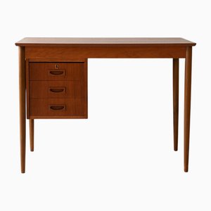 Skandinavischer Vintage Schreibtisch aus Teak mit Drei Schubladen, 1960er