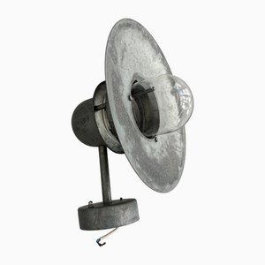 Lampada da parete da esterno Mid-Century in metallo di Louis Poulsen, Scandinavia, anni '50