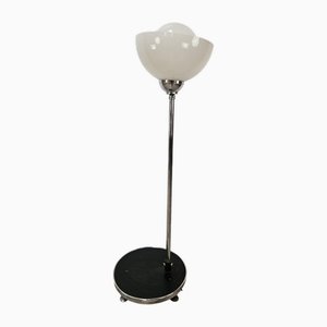 Lampada da terra Mid-Century in metallo e vetro bianco, anni '70