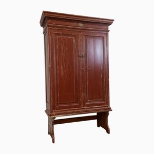 Kastanienbrauner Werkstattschrank