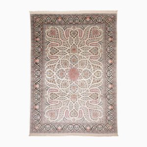 Noble Middle Eastern Rug in Kashmir Silk