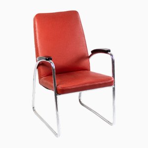 Silla vintage de cuero rojo