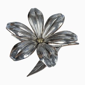 Cenicero con flores estilo Hollywood Regency vintage de metal plateado, años 70