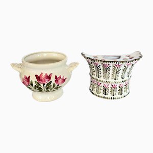 French Provençal Wall-Hanging Floral Vase and Fluted Pot in Faïence from De Biot, 1970s, Set of 2