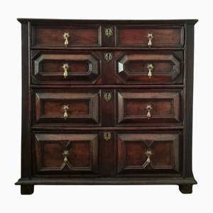 Commode Charles II en Chêne, 1680s