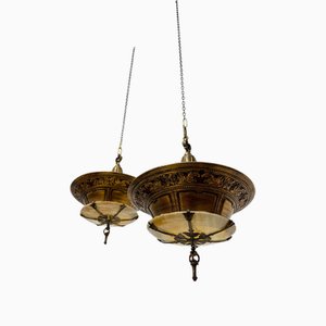 Lampade a sospensione vintage in vetro opalino e ottone, anni '20, set di 2