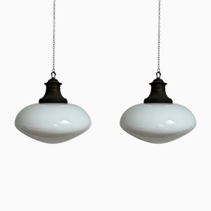 Lampade da soffitto vintage ovali in vetro e latte, Regno Unito, anni '20, set di 2
