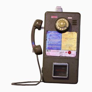 Telefono a pagamento vintage in argento, anni '60