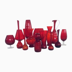 Rote Vintage Glasvasen & Karaffen, 1960er, 14 . Set