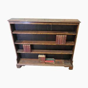 Offenes Bücherregal aus geschnitztem Ulmenholz