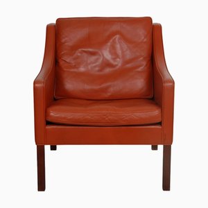 Poltrona nr. 2207 in pelle color cognac di Børge Mogensen, anni '80