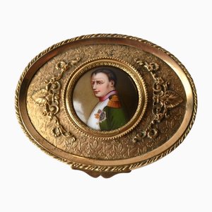Scatola in bronzo dorato con miniatura di Napoleone Bonaparte, inizio XIX secolo