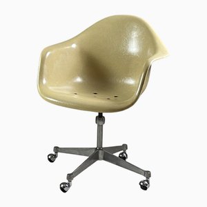Fauteuil en Fibre de Verre par Charles Eames pour Herman Miller, 1960s