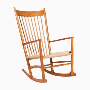 Sedia a dondolo di Hans J. Wegner