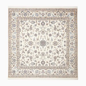 Nain Teppich mit Blumenmuster