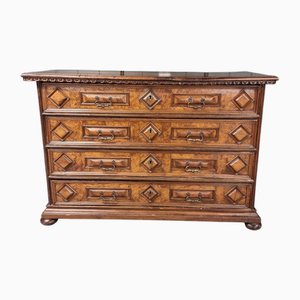 High Class Chest of Drawers in Walnut and Briar, 1650