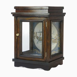 Petit Meuble d'Autel Antique en Bois avec Broderie