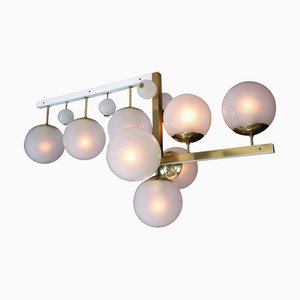 Mid-Century Modern Kronleuchter aus Messing & Milchglas, Prag, 1960er