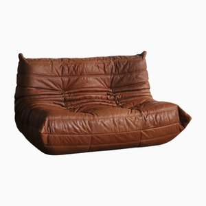 Sofá de dos plazas Togo de cuero coñac de Michel Ducaroy para Ligne Roset, años 80