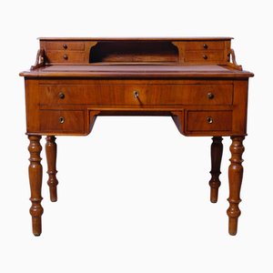Scrivania antica in legno con cassetti, fine XIX secolo