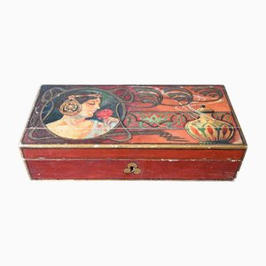 Boîte Antique en Bois Peint de Style Art Nouveau