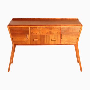 Mid-Century Art Deco Sideboard oder Konsolentisch aus Nussholz von Heirloom Furniture, 1950er