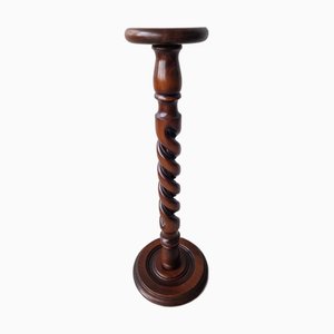 Podium Column in Wood