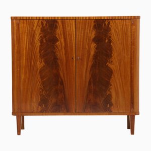 Mid-Century Wäscheschrank aus Holz, 1950er