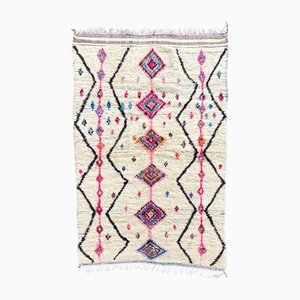 Moroccan Azilal Rug in Hand-Knotted Cream Wool with Geometric Motifs, 1990s