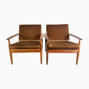 Brauner Mid-Century Sessel, 1960er