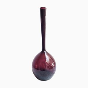 Violet Vase by Arthur Percy for Gullaskruf, Sweden, 1960