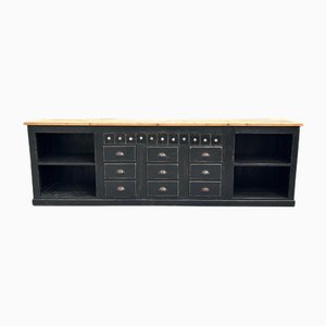 Patinierte Vintage Ladentheke