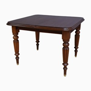 Victorian Mahogany Extendable Table, England, Late 19th Century