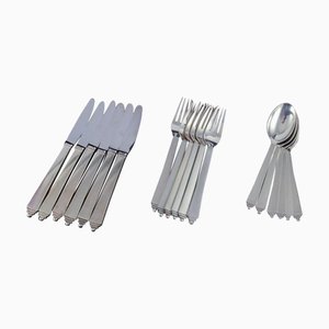 Pyramid Dinner Service in Sterling Silver from Georg Jensen, 1930s, Set of 18