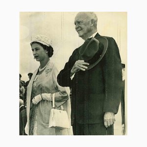 Associated Press Photographer, Königin Elizabeth II. und Präsidentin Eisenhower, Vintage Photograph, 1957
