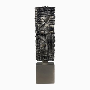 Arnaldo Pomodoro, Stele per Montedison, 1981, Bronze with Metal Base