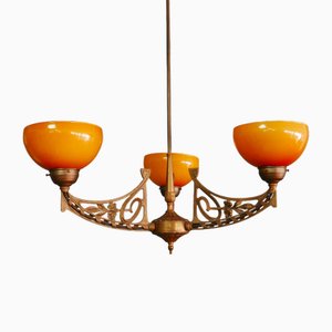 Dreiarmiger Jugendstil Kronleuchter aus Messing mit Schalen aus Opalglas, 2000er