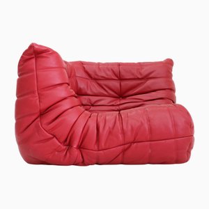 Sedia angolare Togo in pelle rossa di Michel Ducaroy per Ligne Roset, anni 2010