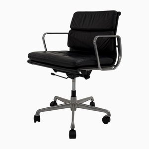 EA217 Soft Pad Desk Chair in Leather by Charles & Ray Eames for ICF, 1970s