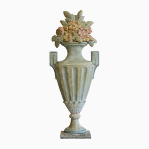 Vaso Gustaviano in legno intagliato e dipinto, XVIII secolo