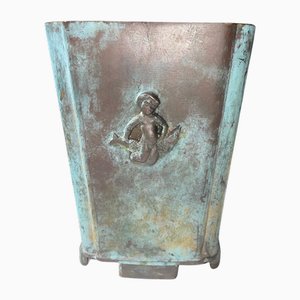 Schwedische Gab Bronze Vase mit Cherub Relief, 1930er