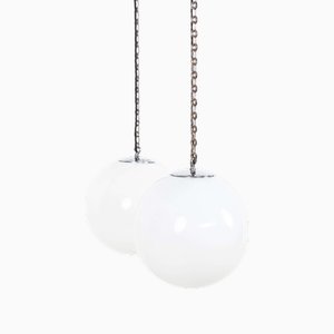 Grandes Lampes à Suspension Globe Art Déco en Opaline, Set de 2